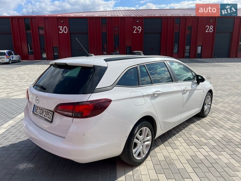 Универсал Opel Astra 2018 в Львове