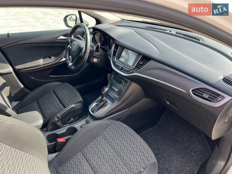 Универсал Opel Astra 2018 в Львове