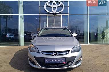 Седан Opel Astra 2015 в Киеве
