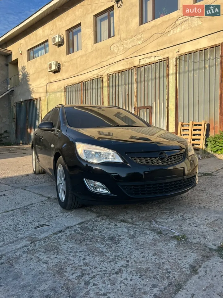 2011 Opel Astra - мініатюра 10