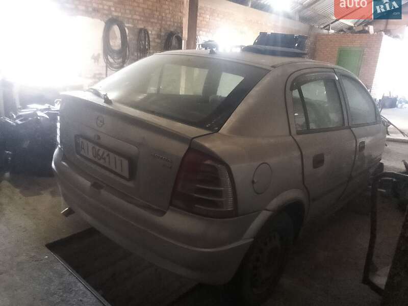 Opel Astra 2001