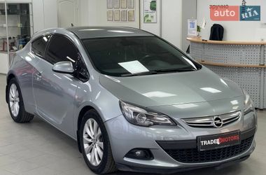 Хэтчбек Opel Astra 2013 в Киеве