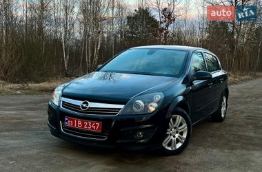 Хэтчбек Opel Astra 2009 в Коростене