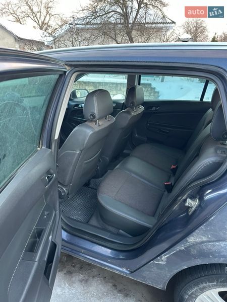 Універсал Opel Astra 2008 в Чернівцях