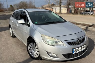 Універсал Opel Astra 2012 в Вінниці