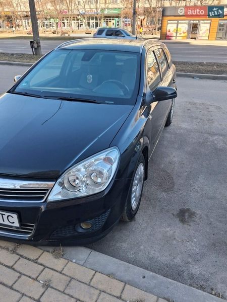 2009 Opel Astra, VIN W0L0AHL3592090327:plate — фото 1 (autoria)