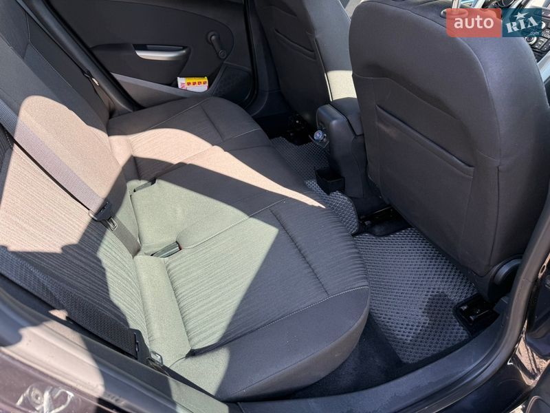 Универсал Opel Astra 2011 в Луцке