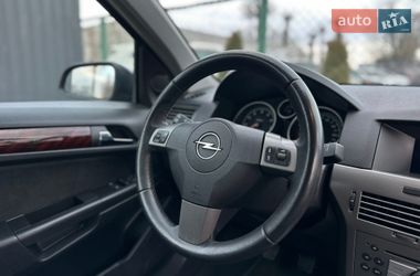 Хэтчбек Opel Astra 2004 в Виннице