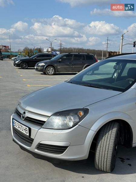 Універсал Opel Astra 2005 в Тернополі