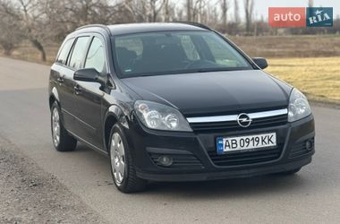 Универсал Opel Astra 2005 в Новом Буге