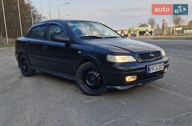 Седан Opel Astra 2006 в Львове