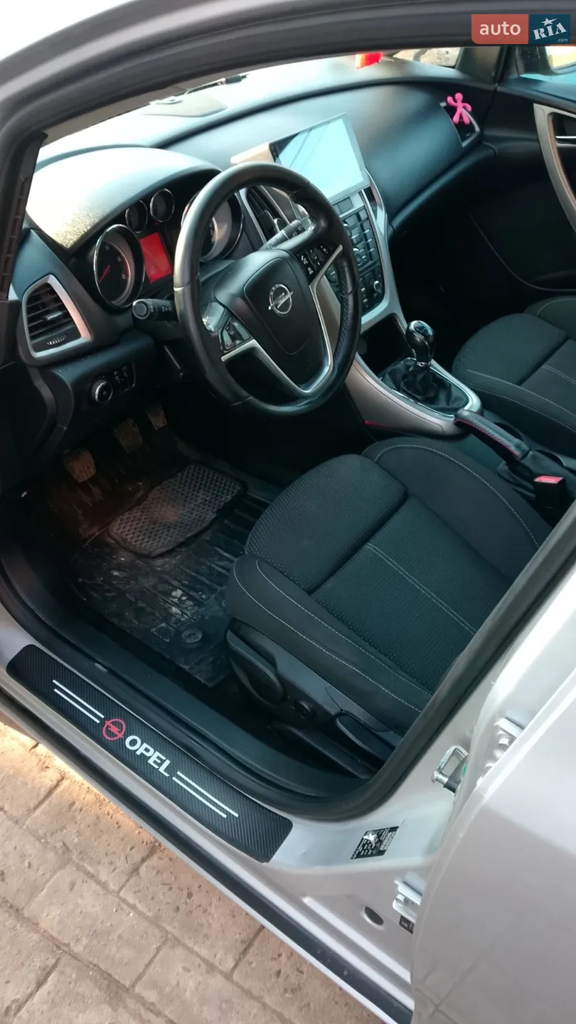 2011 Opel Astra - мініатюра 10