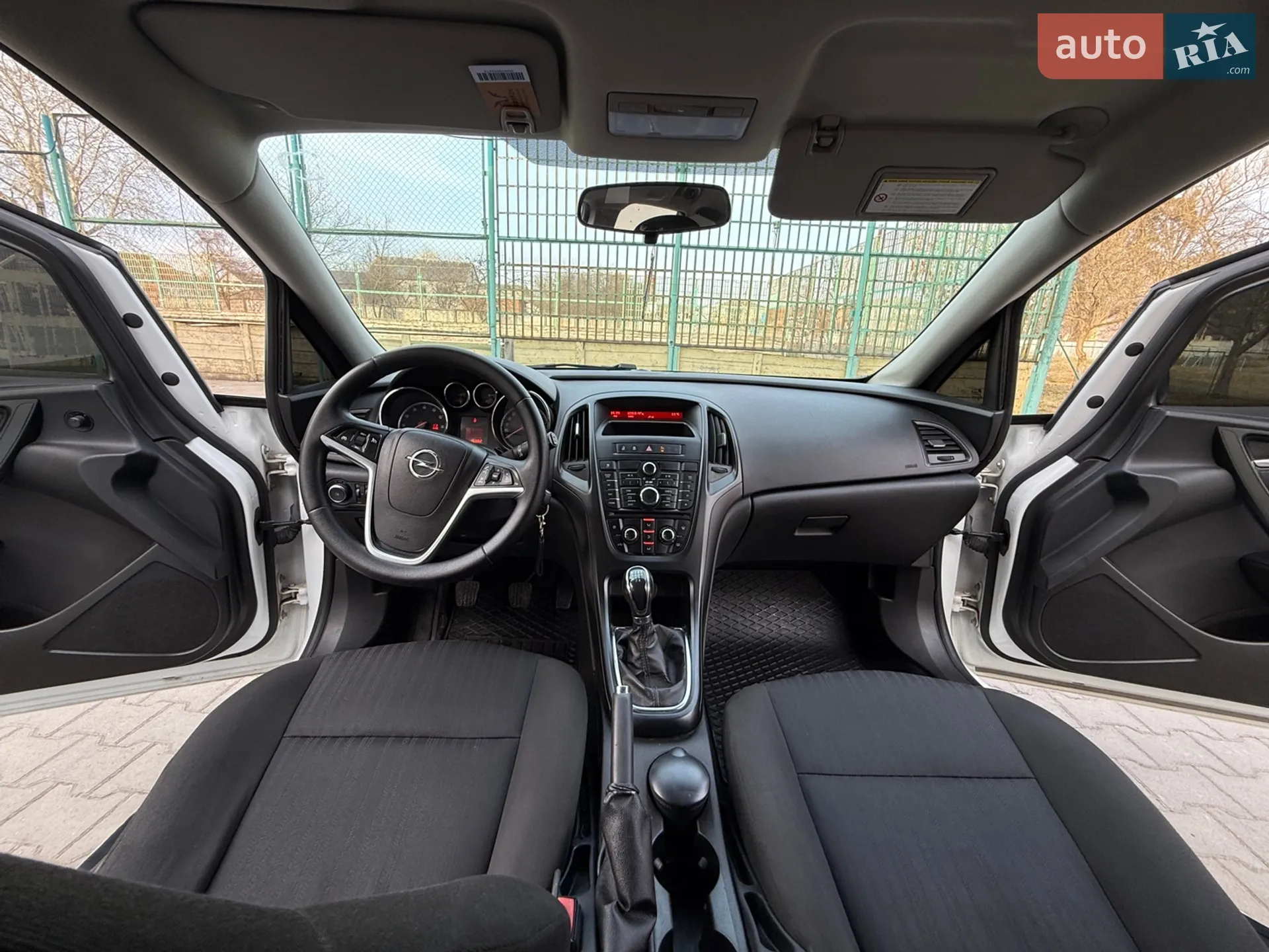 2011 Opel Astra - мініатюра 8