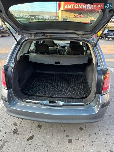Универсал Opel Astra 2005 в Тернополе