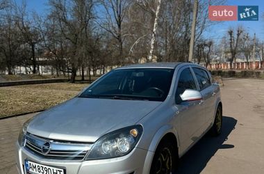Хетчбек Opel Astra 2012 в Коростені