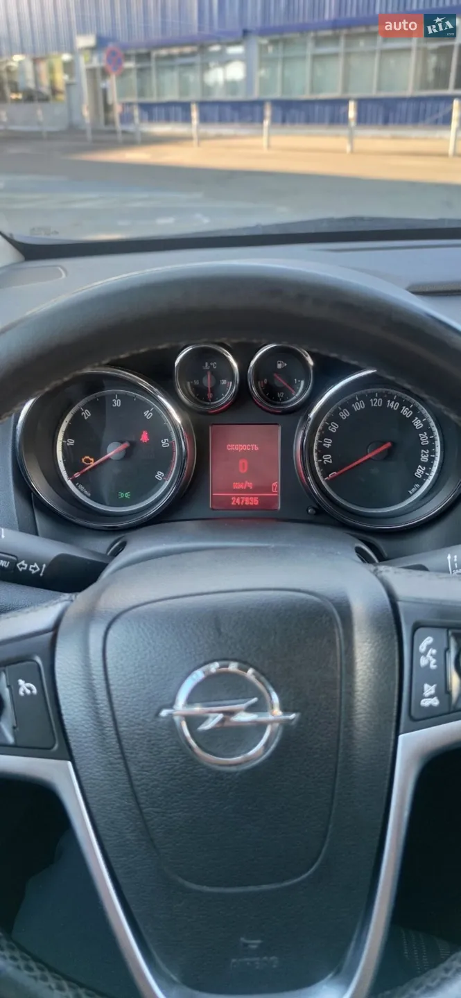 2011 Opel Astra - мініатюра 9