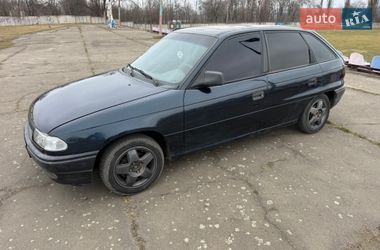Хетчбек Opel Astra 1993 в Ладижині