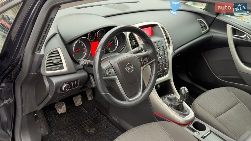 Универсал Opel Astra 2011 в Звягеле