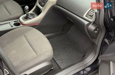 Универсал Opel Astra 2011 в Звягеле