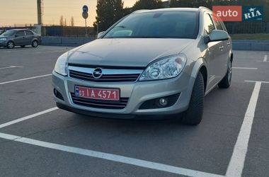 Универсал Opel Astra 2009 в Полтаве