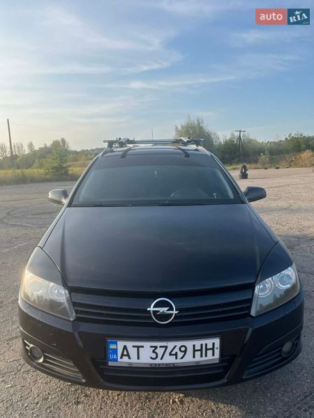 Универсал Opel Astra 2005 в Тысменице