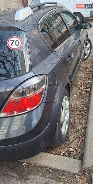 Хэтчбек Opel Astra 2007 в Киеве