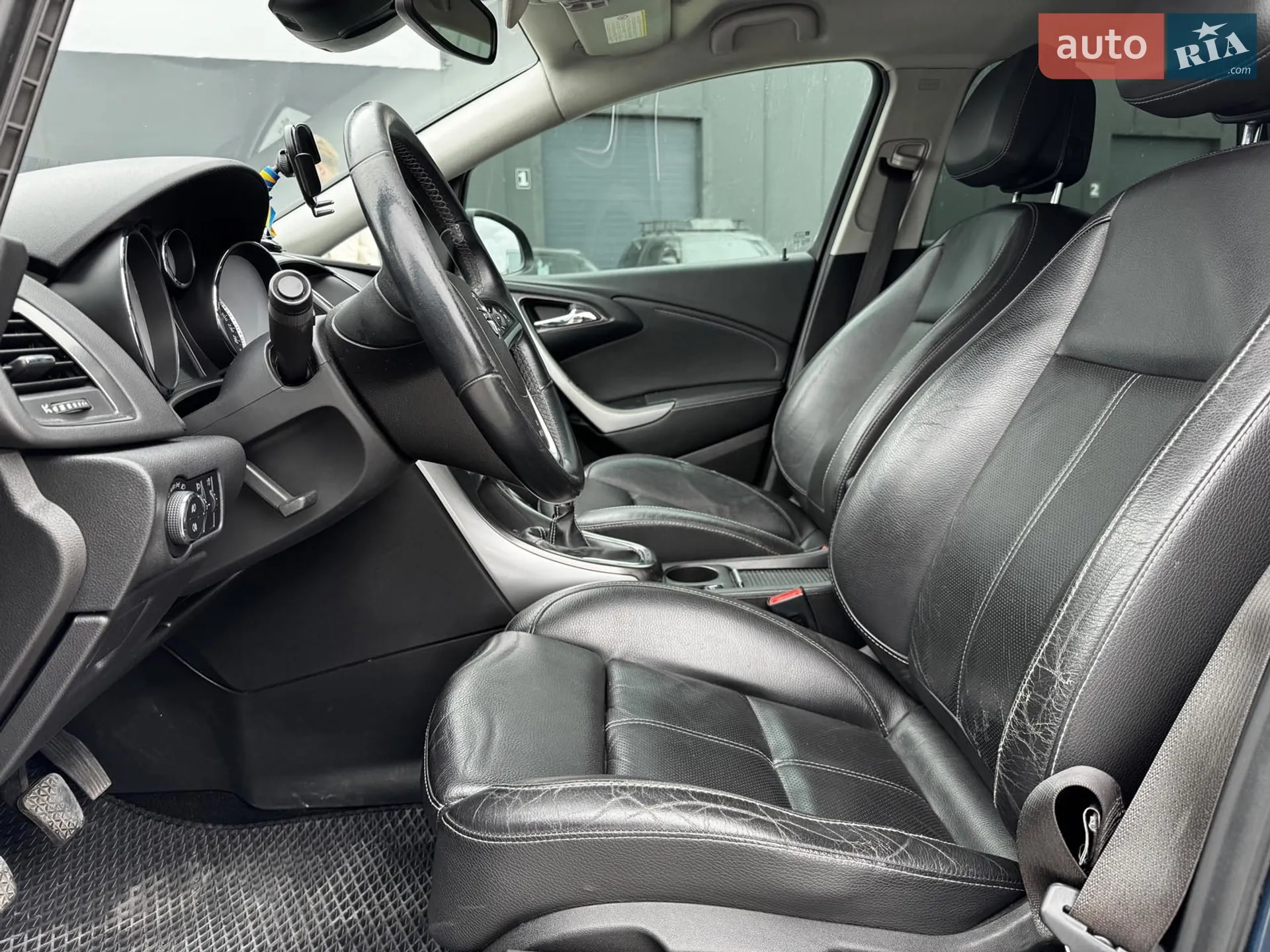 2011 Opel Astra - мініатюра 15