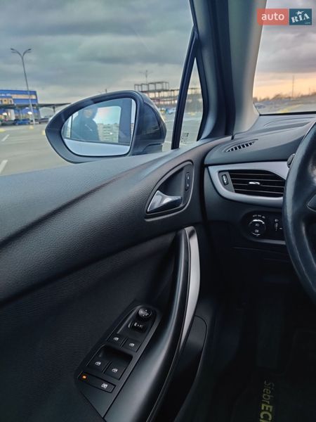 Универсал Opel Astra 2021 в Киеве