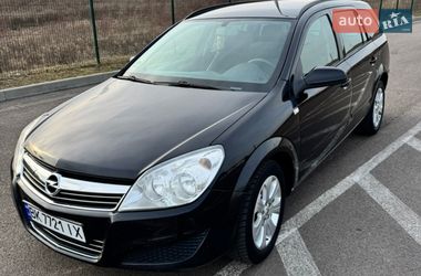 Универсал Opel Astra 2008 в Ровно