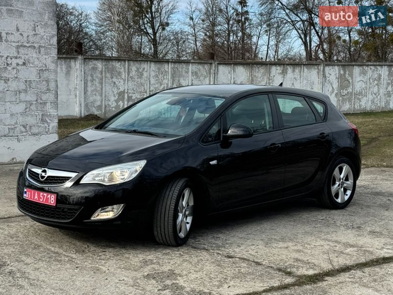 Хэтчбек Opel Astra 2010 в Слобожанском