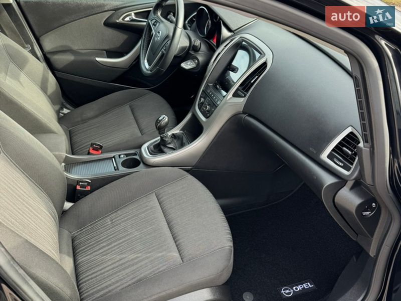 Хэтчбек Opel Astra 2010 в Слобожанском