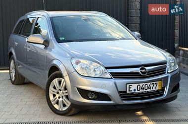 Універсал Opel Astra 2010 в Костопілі
