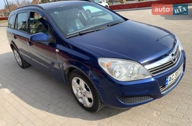 Универсал Opel Astra 2008 в Нововолынске