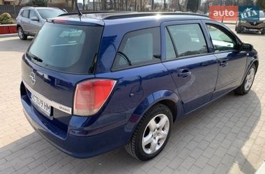 Универсал Opel Astra 2008 в Нововолынске
