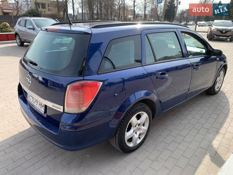 Універсал Opel Astra 2008 в Нововолинську