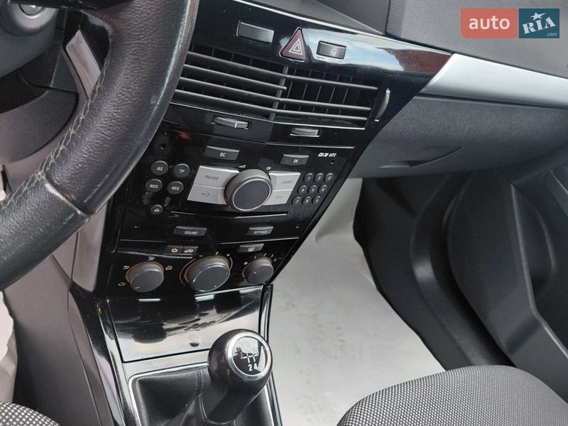 Универсал Opel Astra 2010 в Ровно фото 21 Универсал Opel Astra 2010 в Ровно