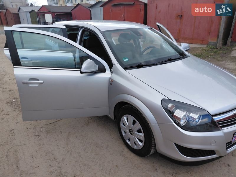 Универсал Opel Astra 2010 в Ровно фото 28 Универсал Opel Astra 2010 в Ровно
