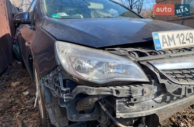 Універсал Opel Astra 2012 в Бердичеві