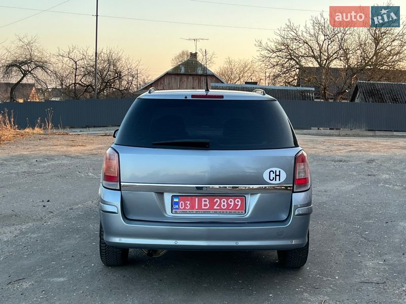 Универсал Opel Astra 2005 в Луцке