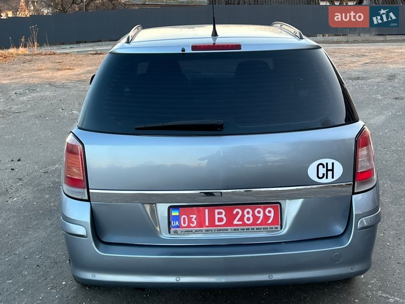 Универсал Opel Astra 2005 в Луцке