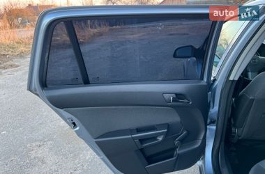 Универсал Opel Astra 2005 в Луцке