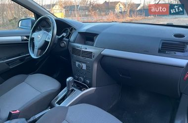 Универсал Opel Astra 2005 в Луцке