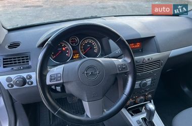 Универсал Opel Astra 2005 в Луцке