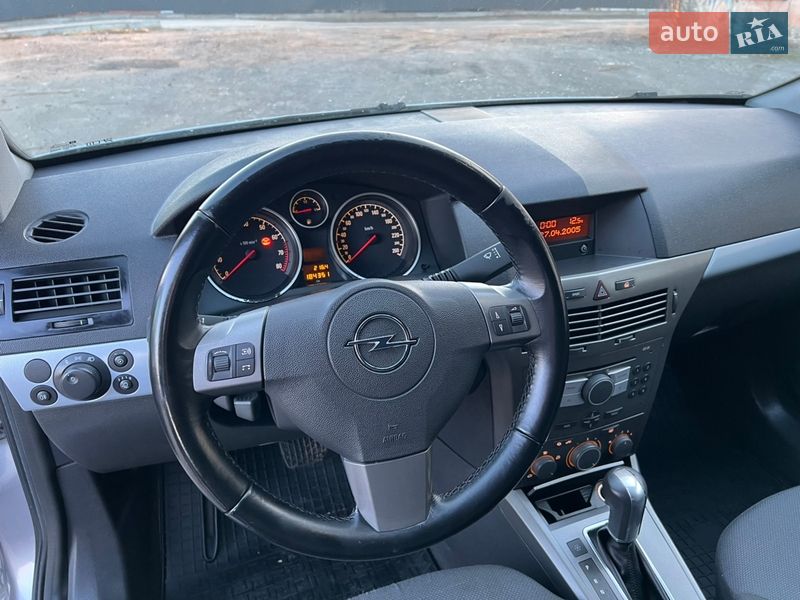 Универсал Opel Astra 2005 в Луцке