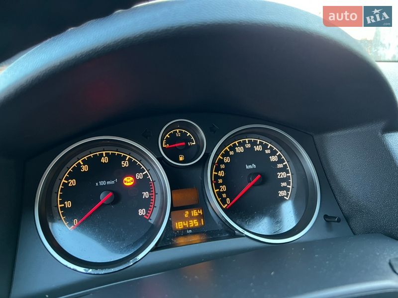 Универсал Opel Astra 2005 в Луцке