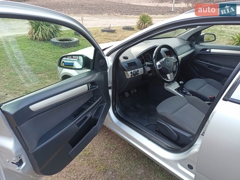 Универсал Opel Astra 2006 в Коломые