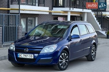 Універсал Opel Astra 2005 в Жовкві