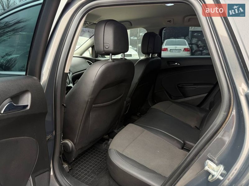 Универсал Opel Astra 2015 в Днепре фото 13 Универсал Opel Astra 2015 в Днепре