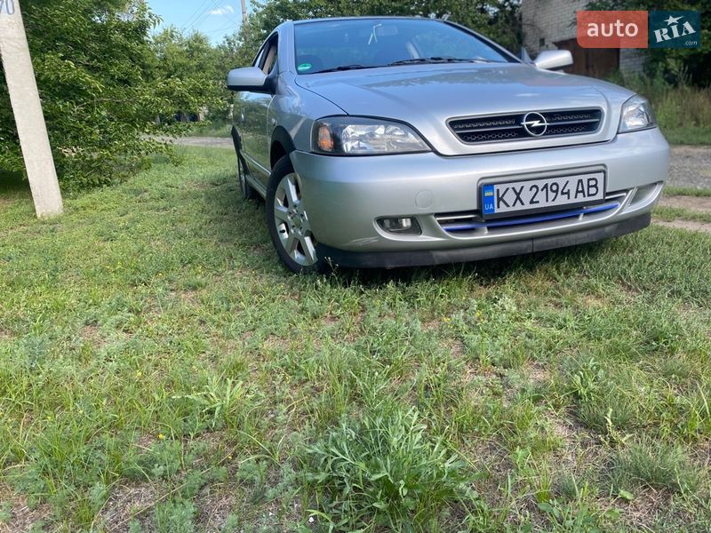 Купе Opel Astra 2000 в Чугуеве