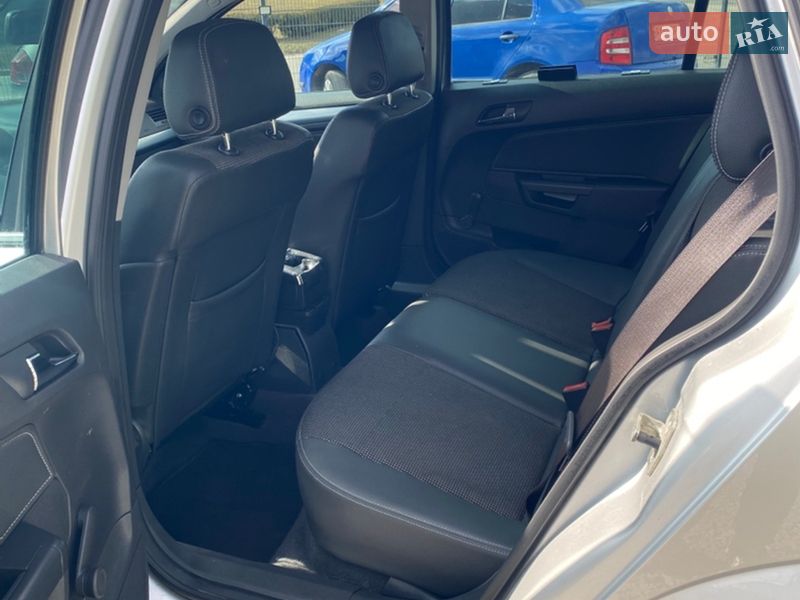 Универсал Opel Astra 2009 в Белой Церкви